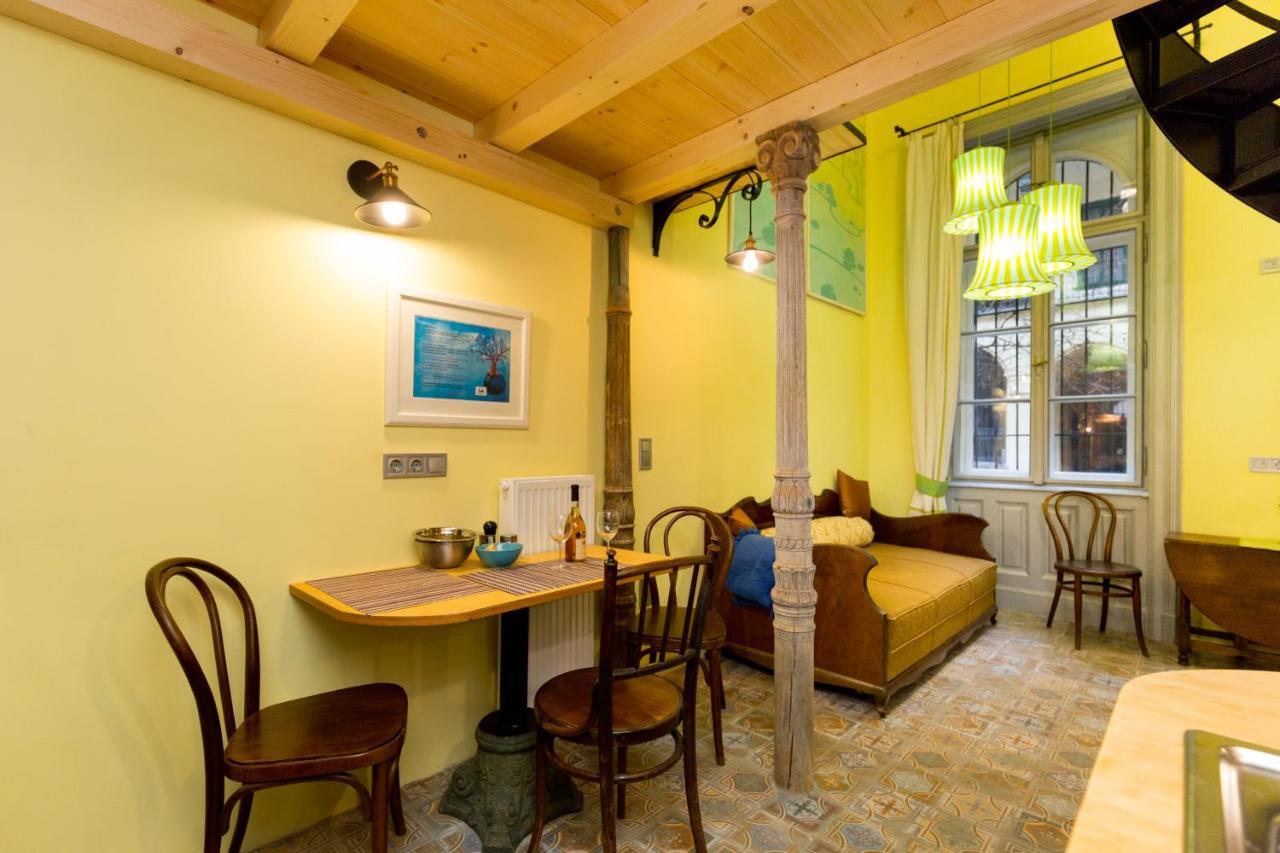 Artistic Apartment บูดาเปสต์ ภายนอก รูปภาพ