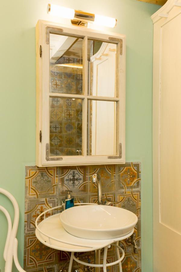 Artistic Apartment บูดาเปสต์ ภายนอก รูปภาพ