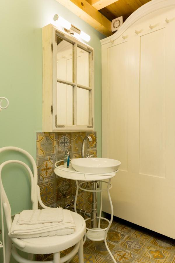 Artistic Apartment บูดาเปสต์ ภายนอก รูปภาพ